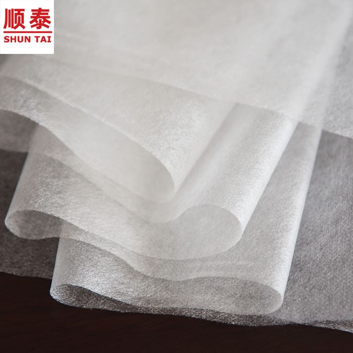 Medical nonwoven fabric for cloth